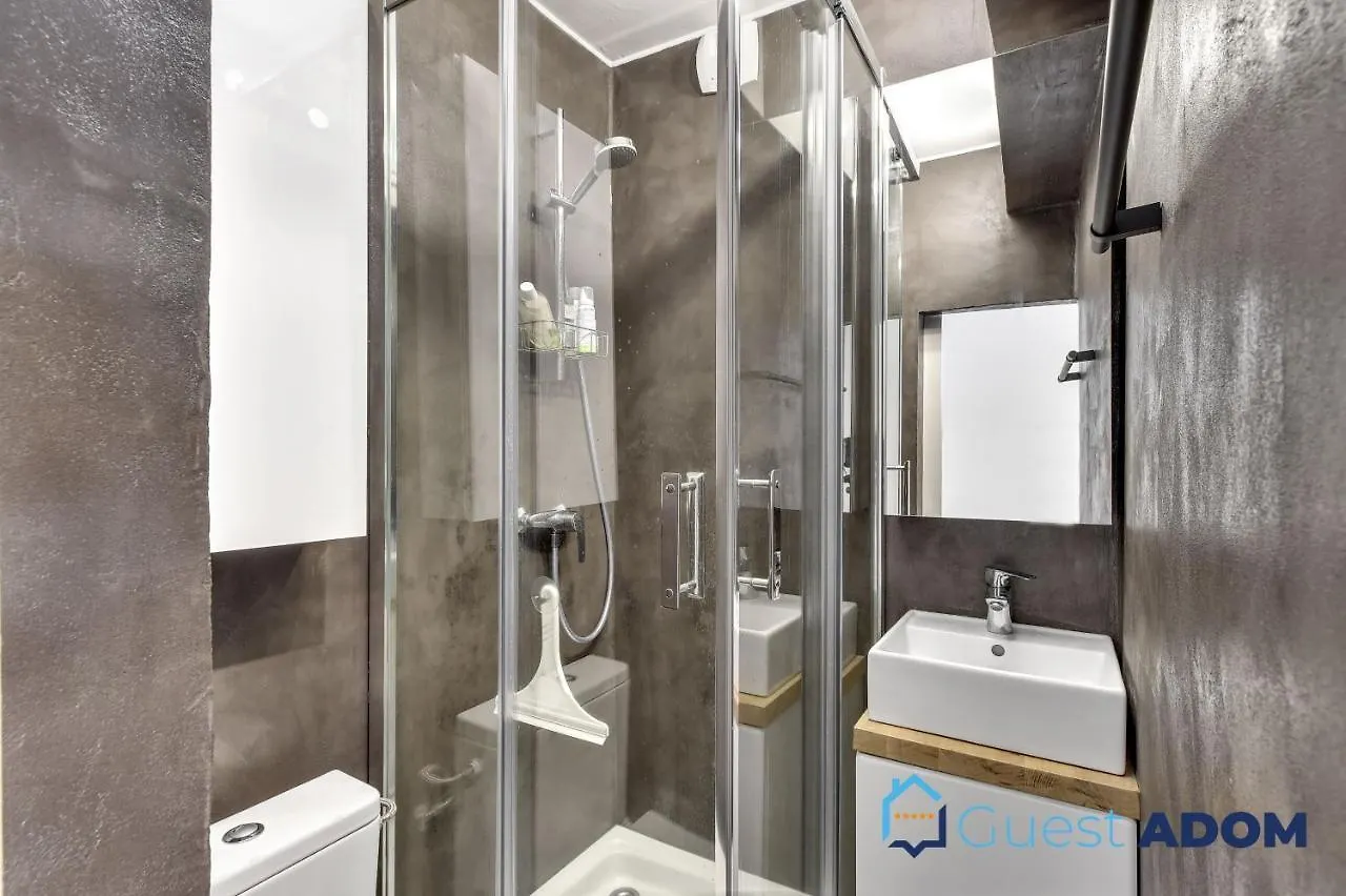 Confortable Quartier Abbesses Apartamento París